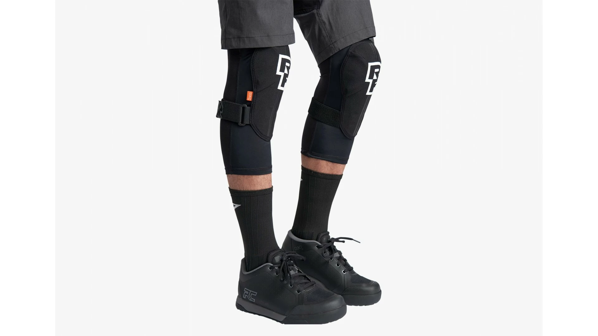 Indy Knee Pad Raceface Black 3 Indy Knee Pad Raceface Black